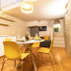 Casa vacanze L'angoletto Del Viaggiatore, Aeroporto di Catania Fontana Rossa